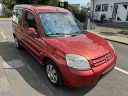 Luziferrot/metallic Gebraucht 2008 Citroën Berlingo Van / Kleinbus | 2.950 € (Etwas zu teuer)