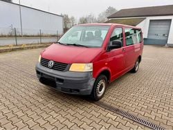 Rot Gebraucht 2006 VW Caravelle Van / Kleinbus | 4.999 €