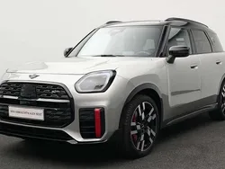 Grau Gebraucht 2024 Mini John Cooper Works Countryman SUV | 43.917 € (Superpreis)