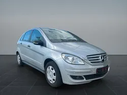 Silber Gebraucht 2005 Mercedes B170 Van / Kleinbus | 1.700 € (Etwas zu teuer)