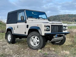 Beige Gebraucht 1999 Land Rover Defender SUV | 38.500 €