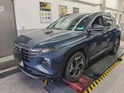 Grau Gebraucht 2021 Hyundai Tucson Trend SUV | 25.900 € (Guter Preis)