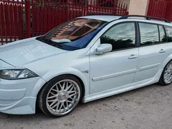 Silber Gebraucht 2005 Renault Mégane GrandTour Privilege Kombi | 7.990 €