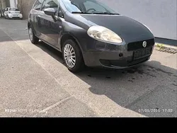 Grau Gebraucht 2007 Fiat Grande Punto Kleinwagen | 1.750 € (Fairer Preis)