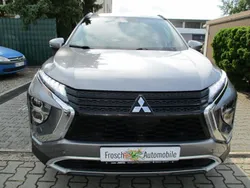 Platinumgrau (m) Gebraucht 2022 Mitsubishi Eclipse Cross Plus SUV | 16.490 € (Guter Preis)