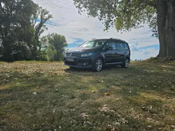 Schwarz Gebraucht 2015 VW Touran Cross Van / Kleinbus | 14.900 € (Fairer Preis)