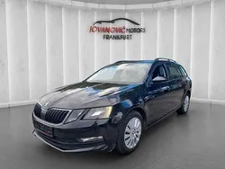 Schwarz Gebraucht 2019 Skoda Octavia Ambition Kombi | 10.250 € (Superpreis)