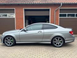 Grau Gebraucht 2011 Mercedes C250 AMG Coupé | 11.700 € (Etwas zu teuer)