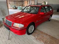 Rot Gebraucht 1998 Mercedes C200 Elegance Kombi | 4.700 € (Teuer)