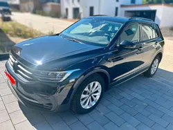 Schwarz Gebraucht 2021 VW Tiguan SUV | 24.500 € (Guter Preis)
