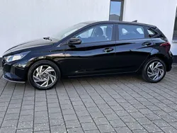 Schwarz Neu 2025 Hyundai i20 Comfort Limousine | 17.990 € (Superpreis)