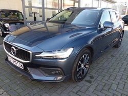 Denim blue Gebraucht 2022 Volvo V60 Momentum Kombi | 25.990 € (Fairer Preis)
