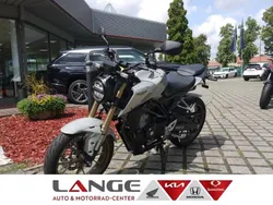 Grau Gebraucht 2023 Honda e Kleinwagen | 4.290 € (Superpreis)