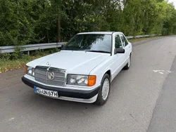 Weiß Gebraucht 1988 Mercedes 190 Limousine | 6.950 €
