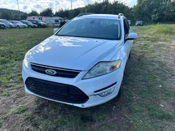 Weiß Gebraucht 2010 Ford Mondeo Kombi | 1.500 € (Teuer)