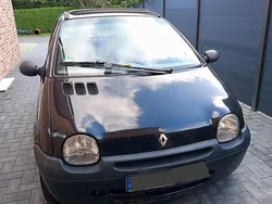 Schwarz Gebraucht 2005 Renault Twingo Kleinwagen | 650 €