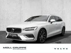 Weiß Gebraucht 2023 Volvo V60 Core Kombi | 39.850 € (Guter Preis)