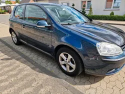 Blau Gebraucht 2005 VW Golf V Limousine | 2.100 € (Fairer Preis)