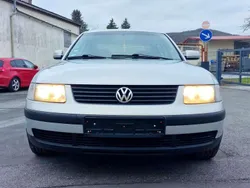 Silber Gebraucht 1999 VW Passat Comfortline Limousine | 1.600 € (Fairer Preis)