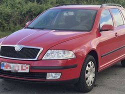 Rot Gebraucht 2007 Skoda Octavia Kombi | 1.500 € (Etwas zu teuer)