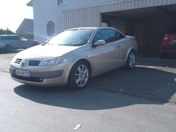 Beige Gebraucht 2004 Renault Mégane Cabriolet Dynamique Cabrio | 1.100 € (Superpreis)