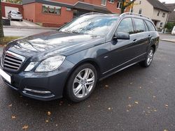 Grau Gebraucht 2011 Mercedes E200 Kombi | 8.990 € (Guter Preis)