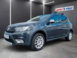 Grau Gebraucht 2017 Dacia Sandero Stepway Kleinwagen | 9.990 € (Etwas zu teuer)