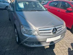 Silber Gebraucht 2008 Mercedes C200 Avantgarde Limousine | 7.200 €