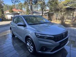 Silber Gebraucht 2022 Dacia Sandero Essentiel Kleinwagen | 11.900 € (Guter Preis)