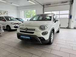 Bianco divino/zenit/ghiaccio Gebraucht 2021 Fiat 500X Cross SUV | 16.995 € (Guter Preis)