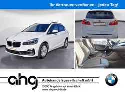 Weiß Gebraucht 2020 BMW 218 Active Tourer Sport Line Van / Kleinbus | 18.820 € (Fairer Preis)