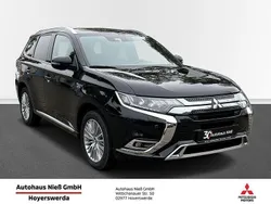 Schwarz Gebraucht 2020 Mitsubishi Outlander P-HEV SUV | 23.290 € (Fairer Preis)