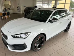 Weiß Gebraucht 2023 Cupra Leon Kombi | 29.500 € (Guter Preis)