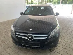 Schwarz Gebraucht 2015 Mercedes A180 Limousine | 9.900 € (Guter Preis)