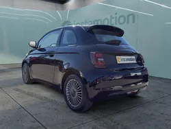 Schwarz Gebraucht 2022 Fiat 500e Icon Kleinwagen | 16.499 € (Superpreis)