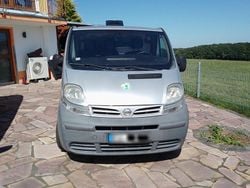 Silber Gebraucht 2005 Nissan Primastar Van / Kleinbus | 8.500 €