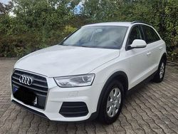 Weiß Gebraucht 2015 Audi Q3 Basis SUV | 12.999 € (Fairer Preis)