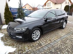 Schwarz Gebraucht 2023 VW Passat Business Kombi | 22.500 € (Guter Preis)