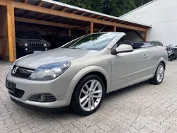 Beige Gebraucht 2010 Opel Astra Cabriolet Edition Cabrio | 6.000 € (Fairer Preis)