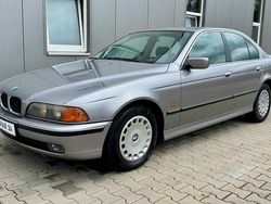 Beige Gebraucht 1996 BMW 520 Limousine | 1.990 € (Superpreis)
