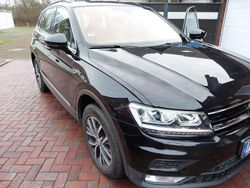 Schwarz Gebraucht 2017 VW Tiguan Trendline SUV | 18.000 € (Fairer Preis)