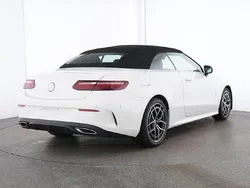 Unilack polarweiß Gebraucht 2024 Mercedes E200 AMG Cabrio | 52.800 € (Fairer Preis)