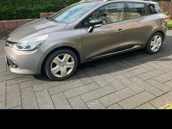 Grau Gebraucht 2015 Renault Clio GrandTour LIMITED Kombi | 6.499 €