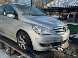 Silber Gebraucht 2007 Mercedes B150 Van / Kleinbus | 2.000 € (Superpreis)