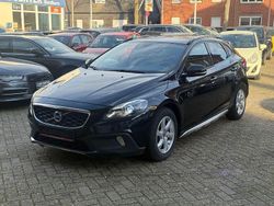 Schwarz Gebraucht 2014 Volvo V40 CC You! Kombi | 8.999 € (Fairer Preis)