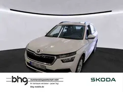 Weiß Gebraucht 2020 Skoda Kamiq Active SUV | 17.930 € (Fairer Preis)