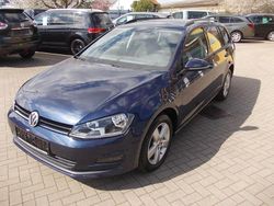 Blau Gebraucht 2014 VW Golf VII Comfortline Kombi | 11.495 € (Fairer Preis)