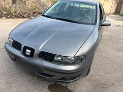 Grau Gebraucht 2006 Seat Leon Limousine | 999 € (Superpreis)