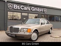 Silber Gebraucht 1990 Mercedes 300 Limousine | 16.900 €