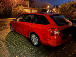 Rot Gebraucht 2016 Skoda Octavia Ambition Kombi | 10.200 € (Fairer Preis)